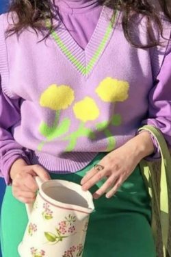 Coquette Aesthetic Tulip Knit Vest - Y2K Fashion Women's Clothing for Grunge and Pastel Goth Style