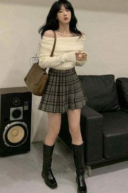 Coquette Aesthetic Urban Utopia Slash Neck Pullover