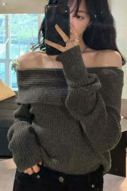 Coquette Aesthetic Urban Utopia Slash Neck Pullover