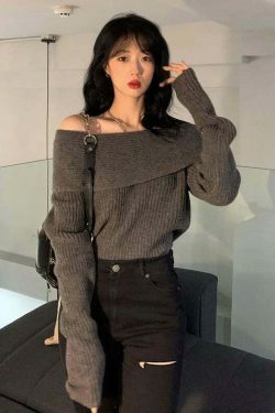 Coquette Aesthetic Urban Utopia Slash Neck Pullover