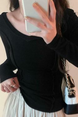 Coquette Aesthetic V-Neck Knit Top: Y2K Fashion, Grunge & Pastel Goth Vibes