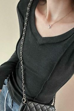 Coquette Aesthetic V-Neck Knit Top: Y2K Fashion, Grunge & Pastel Goth Vibes