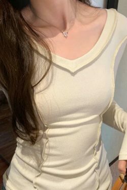 Coquette Aesthetic V-Neck Knit Top: Y2K Fashion, Grunge & Pastel Goth Vibes