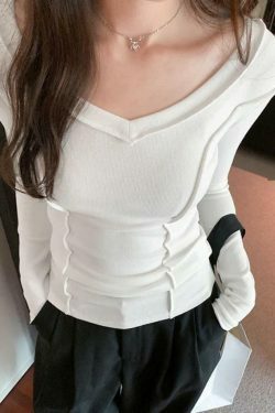 Coquette Aesthetic V-Neck Knit Top: Y2K Fashion, Grunge & Pastel Goth Vibes