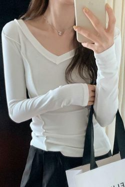 Coquette Aesthetic V-Neck Knit Top: Y2K Fashion, Grunge & Pastel Goth Vibes