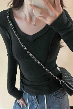 Coquette Aesthetic V-Neck Knit Top: Y2K Fashion, Grunge & Pastel Goth Vibes