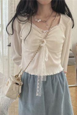 Coquette Aesthetic Vintage T-Shirt with Y2K Style and Grunge Vibes