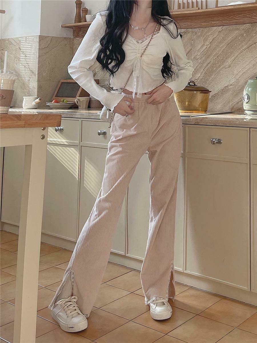 Coquette Aesthetic Vintage T-Shirt with Y2K Style and Grunge Vibes Coquette Aesthetic Vintage T-Shirt with Y2K Style and Grunge Vibes