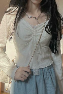 Coquette Aesthetic Vintage T-Shirt with Y2K Style and Grunge Vibes