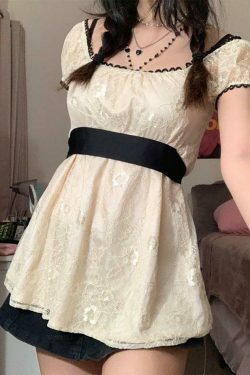 Coquette Lace Slim-Fit Top - Y2K Aesthetic Fashion Statement