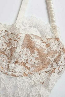 Coquette Serenade in Lace Cropped Cami - Y2K Fashion Aesthetic Tops for Women