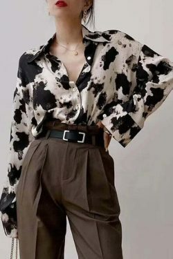 Countryside Charm Shirt - Vintage-inspired Y2K fashion with a touch of coquette and grunge aesthetic