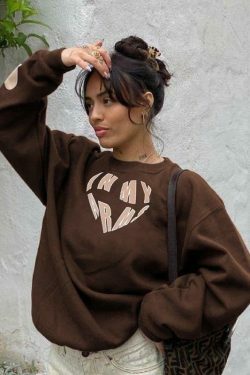 Cozy 'In My Arms' Sweatshirt - Y2K Aesthetic Fashion for Women