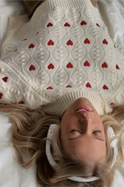 Cozy Cupid's Comfort Knit Sweater in Y2K Aesthetic for Women's Fashion