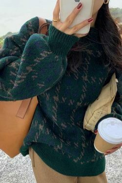 Cozy Houndstooth Crew Neck Knit Sweater for Y2K Fashion Enthusiasts