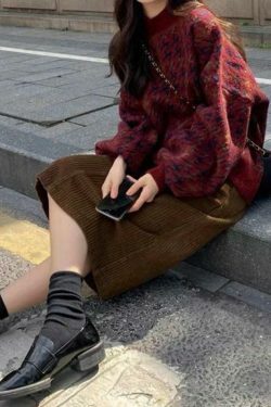 Cozy Houndstooth Crew Neck Knit Sweater for Y2K Fashion Enthusiasts