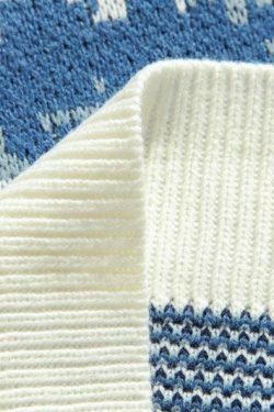 Cozy Mountain Landscape Knitted Sweater for Women - Y2K Aesthetic, Grunge Style, Cottagecore Outfits