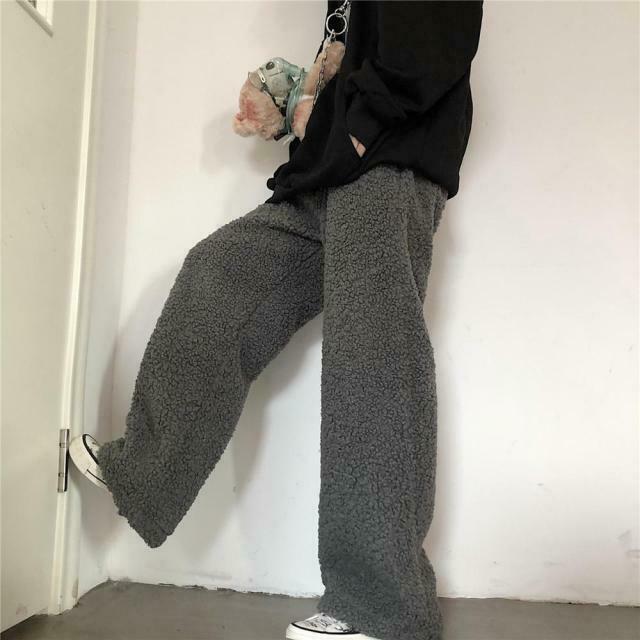 Cozy Sherpa Cargo Pants for Women - Y2K Fashion Aesthetic with a Grunge Twist Cozy Sherpa Cargo Pants for Women - Y2K Fashion Aesthetic with a Grunge Twist