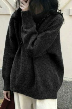 Cozy Solid Crew Neck Knit Sweater for Y2K Fashion with Grunge & Coquette Aesthetic