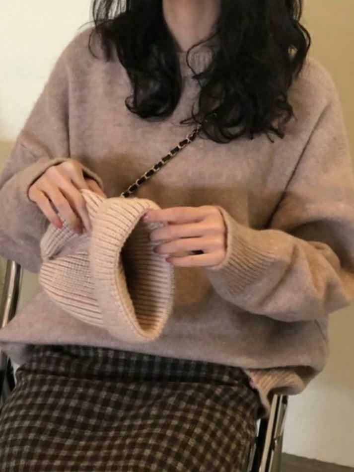 Cozy Solid Crew Neck Knit Sweater for Y2K Fashion with Grunge & Coquette Aesthetic