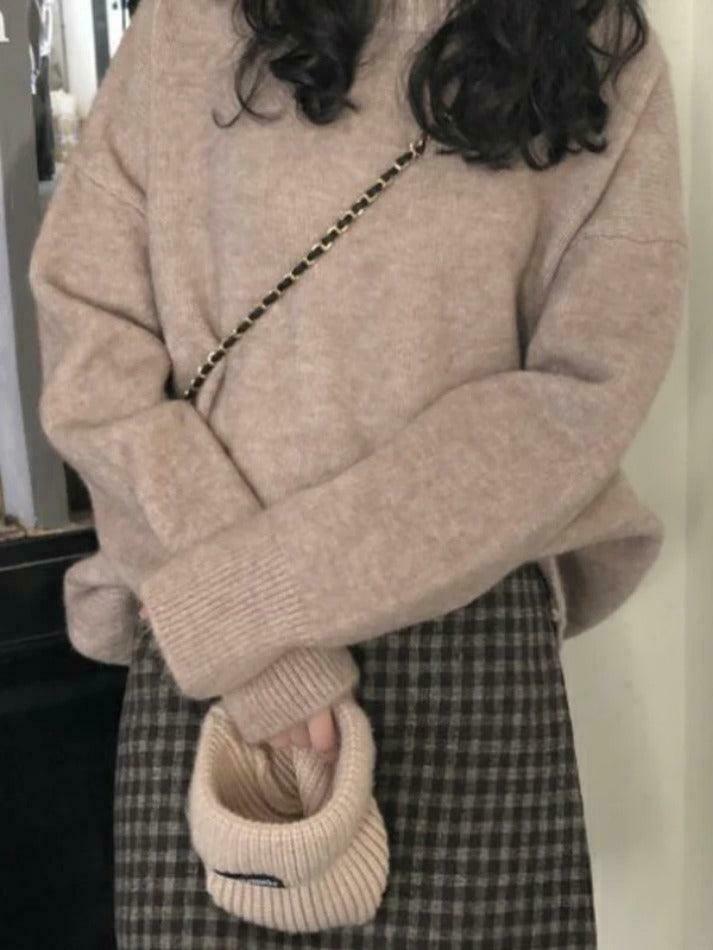 Cozy Solid Crew Neck Knit Sweater for Y2K Fashion with Grunge & Coquette Aesthetic