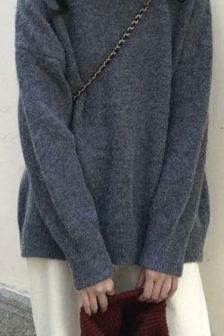 Cozy Solid Crew Neck Knit Sweater for Y2K Fashion with Grunge & Coquette Aesthetic