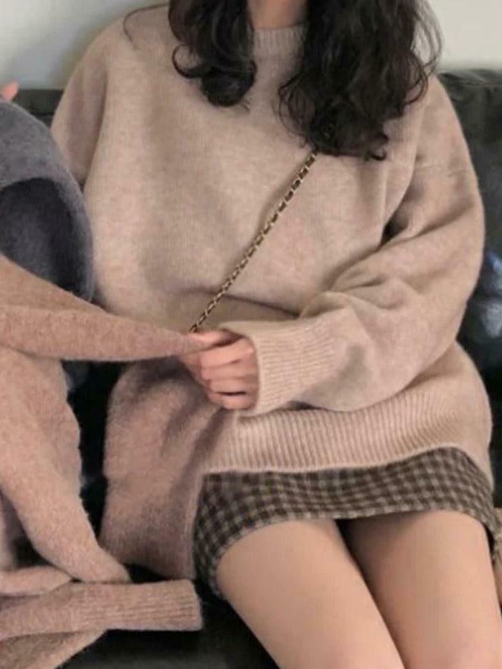 Cozy Solid Crew Neck Knit Sweater for Y2K Fashion with Grunge & Coquette Aesthetic