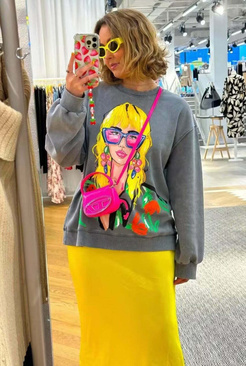 Cute Pastel Goth Cargo Skirt: Y2K Aesthetic Grunge Style Hoodie for Women Cute Pastel Goth Cargo Skirt: Y2K Aesthetic Grunge Style Hoodie for Women