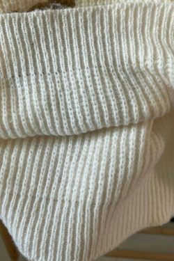 Dusty Bear Knit Pullover - Y2K Aesthetic with Grunge & Coquette Style