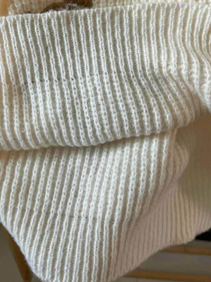 Dusty Bear Knit Pullover - Y2K Aesthetic with Grunge & Coquette Style Dusty Bear Knit Pullover - Y2K Aesthetic with Grunge & Coquette Style