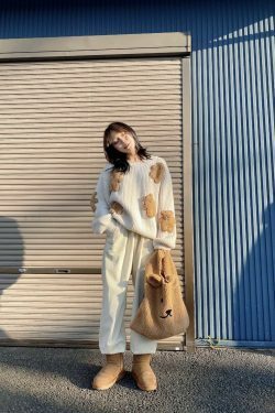 Dusty Bear Knit Pullover - Y2K Aesthetic with Grunge & Coquette Style