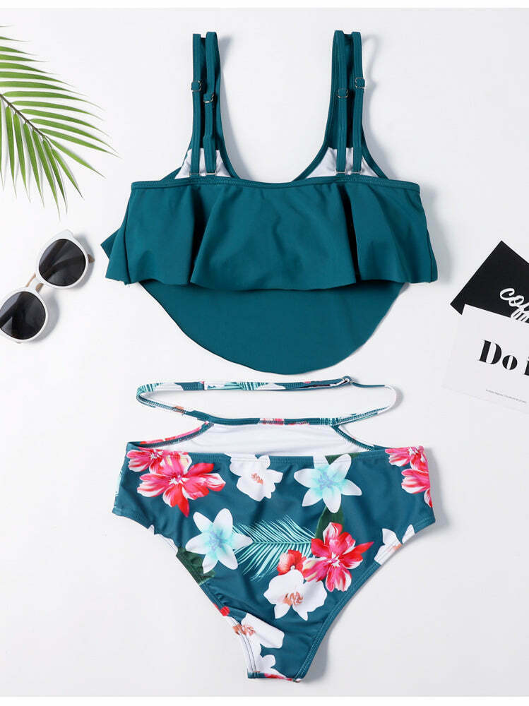 Floral Leaf Print Off-The-Shoulder Bikini Set for Y2K Fashion Enthusiasts Floral Leaf Print Off-The-Shoulder Bikini Set for Y2K Fashion Enthusiasts
