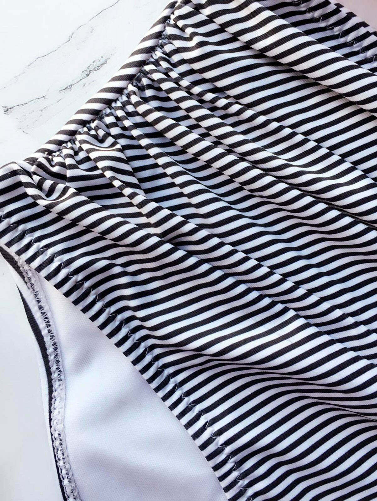 Flounced High Waisted Bikini Set: Y2K Fashion Enthusiasts' Coquette Aesthetic & Grunge Style Flounced High Waisted Bikini Set: Y2K Fashion Enthusiasts' Coquette Aesthetic & Grunge Style