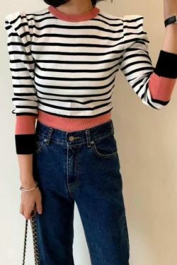 French Aesthetic Sweater: Coquette Style - Y2K Fashion with Grunge & Pastel Goth