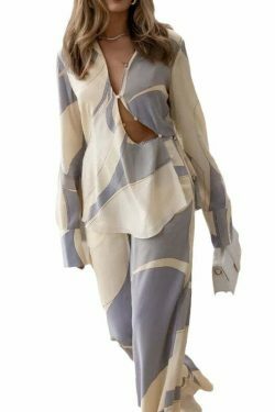 French V-neck Ripped Long Suit for Women: Y2K Fashion Statement with Coquette Aesthetic
