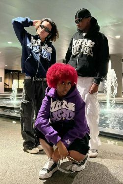 Graffiti Groove Urban Hoodie - Y2K Aesthetic Streetwear for Women