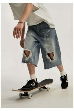 Graffiti Ripped Calf-Length Y2K Fashion Denim Shorts