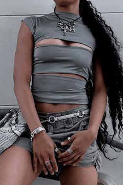 Gray Cutout Short Sleeve Tee - Y2K Fashion Coquette Aesthetic Grunge Style Cute Tops Pastel Goth