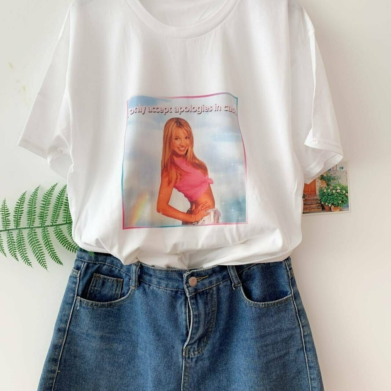 I Only Accept Apologies In Cash Y2K Aesthetic T-Shirt - Women's Fashion Statement I Only Accept Apologies In Cash Y2K Aesthetic T-Shirt - Women's Fashion Statement