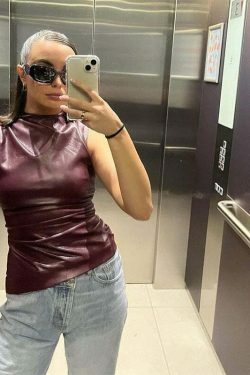 Iconic Asymmetrical Sleeveless T-Shirt - Y2K Fashion with Coquette Aesthetic