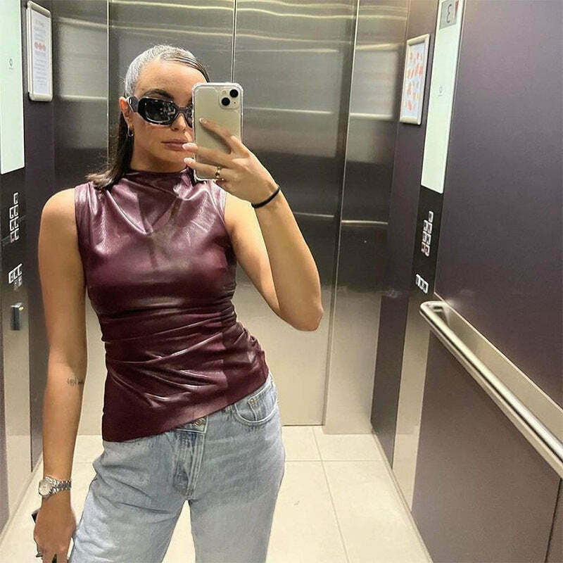 Iconic Asymmetrical Sleeveless T-Shirt - Y2K Fashion with Coquette Aesthetic Iconic Asymmetrical Sleeveless T-Shirt - Y2K Fashion with Coquette Aesthetic