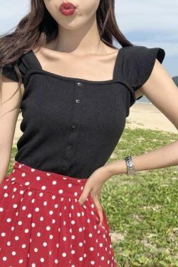 Indie Aesthetic Buttoned Crop Top for Y2K Fashion - Coquette & Grunge Style