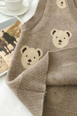 Kare Bear Printed Vest - Y2K Fashion Coquette Aesthetic Grunge Style Cute Tops Pastel Goth