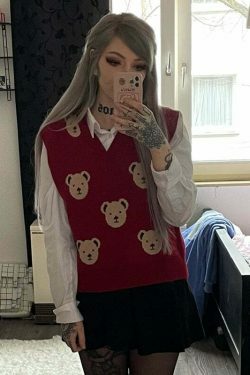 Kare Bear Printed Vest - Y2K Fashion Coquette Aesthetic Grunge Style Cute Tops Pastel Goth
