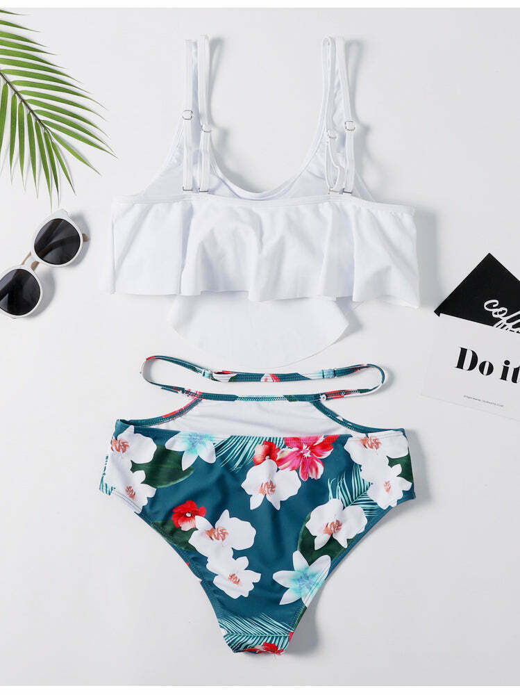 Off The Shoulder White Leaf Print Bikini Set - Y2K Fashion Swimwear for Women Off The Shoulder White Leaf Print Bikini Set - Y2K Fashion Swimwear for Women