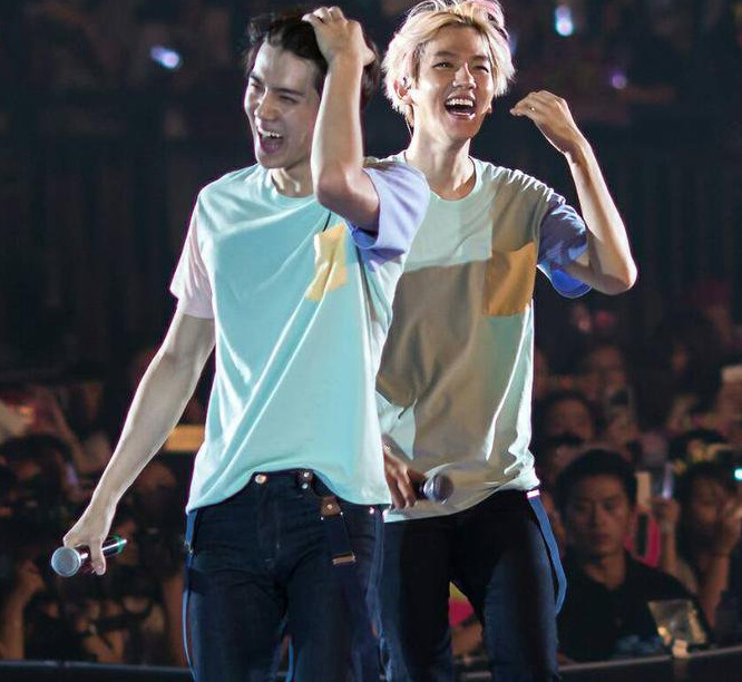 Pastel Patches T-Shirt: Y2K Fashion with Coquette & Grunge Aesthetics, Cute Tops & Cargo Skirt Vibes Pastel Patches T-Shirt: Y2K Fashion with Coquette & Grunge Aesthetics, Cute Tops & Cargo Skirt Vibes