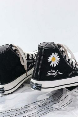 Purple & Black Lace-Up Sneakers with Daisy Decor - Y2K Fashion Aesthetic Women's Shoes