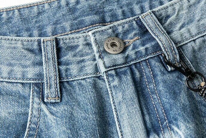 REKNAT Tapered Jeans with Keychain - Y2K Fashion Staple for Coquette Aesthetic Enthusiasts REKNAT Tapered Jeans with Keychain - Y2K Fashion Staple for Coquette Aesthetic Enthusiasts