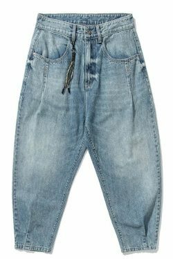 REKNAT Tapered Jeans with Keychain - Y2K Fashion Staple for Coquette Aesthetic Enthusiasts