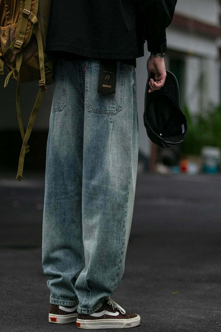 REKNAT Tapered Jeans with Keychain - Y2K Fashion Staple for Coquette Aesthetic Enthusiasts REKNAT Tapered Jeans with Keychain - Y2K Fashion Staple for Coquette Aesthetic Enthusiasts